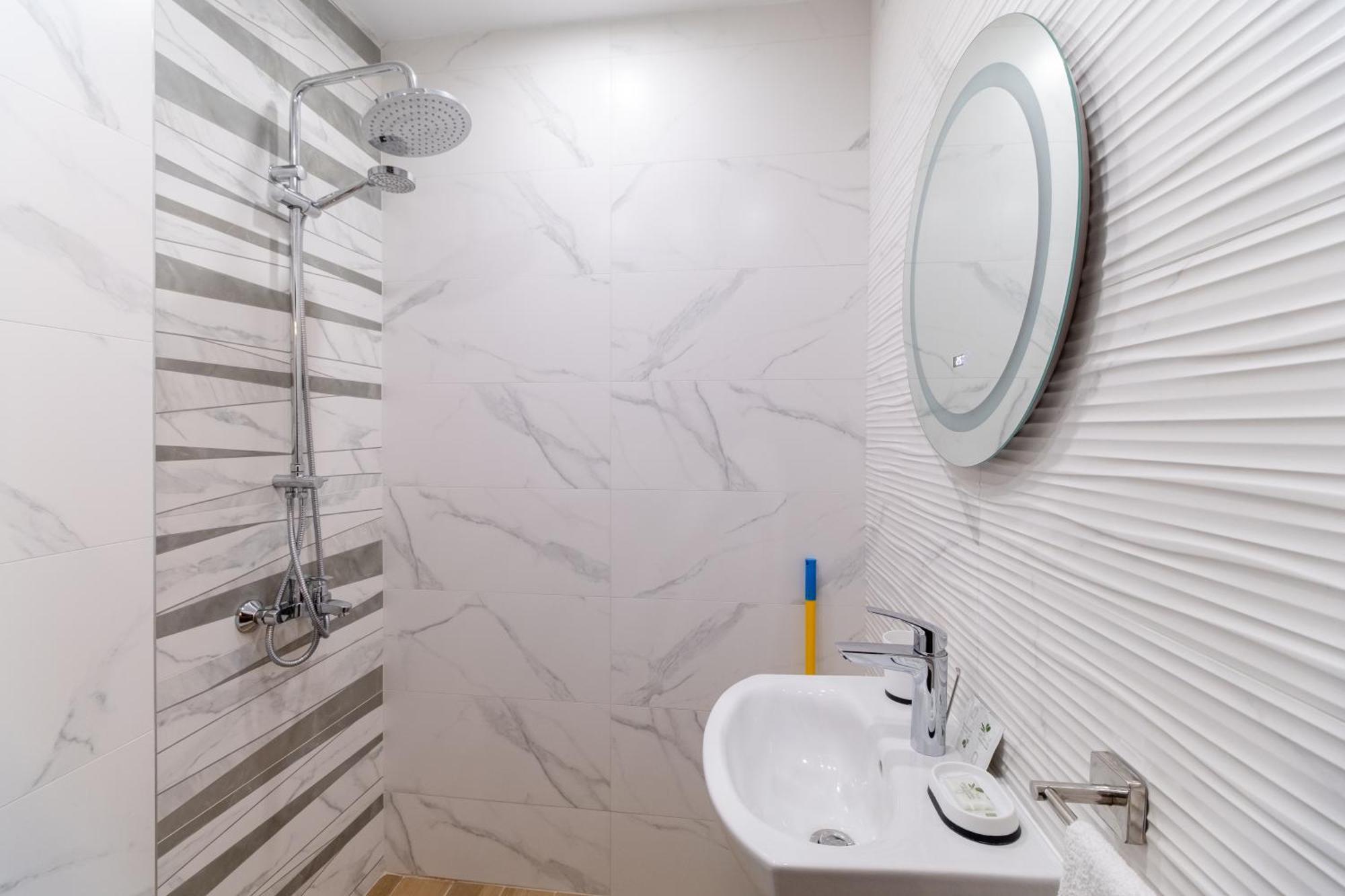 1-Bedroom Apartment With Free Private Parking Plovdiv Exterior foto