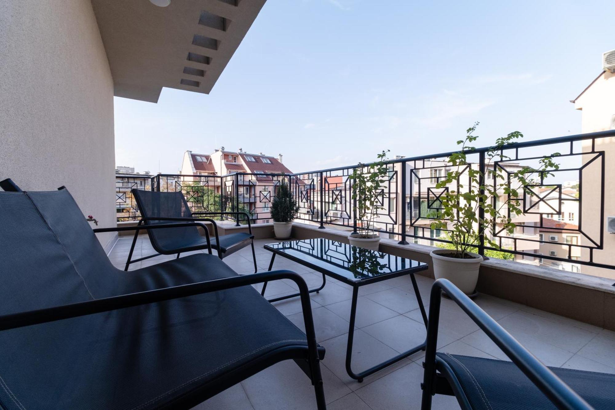 1-Bedroom Apartment With Free Private Parking Plovdiv Exterior foto